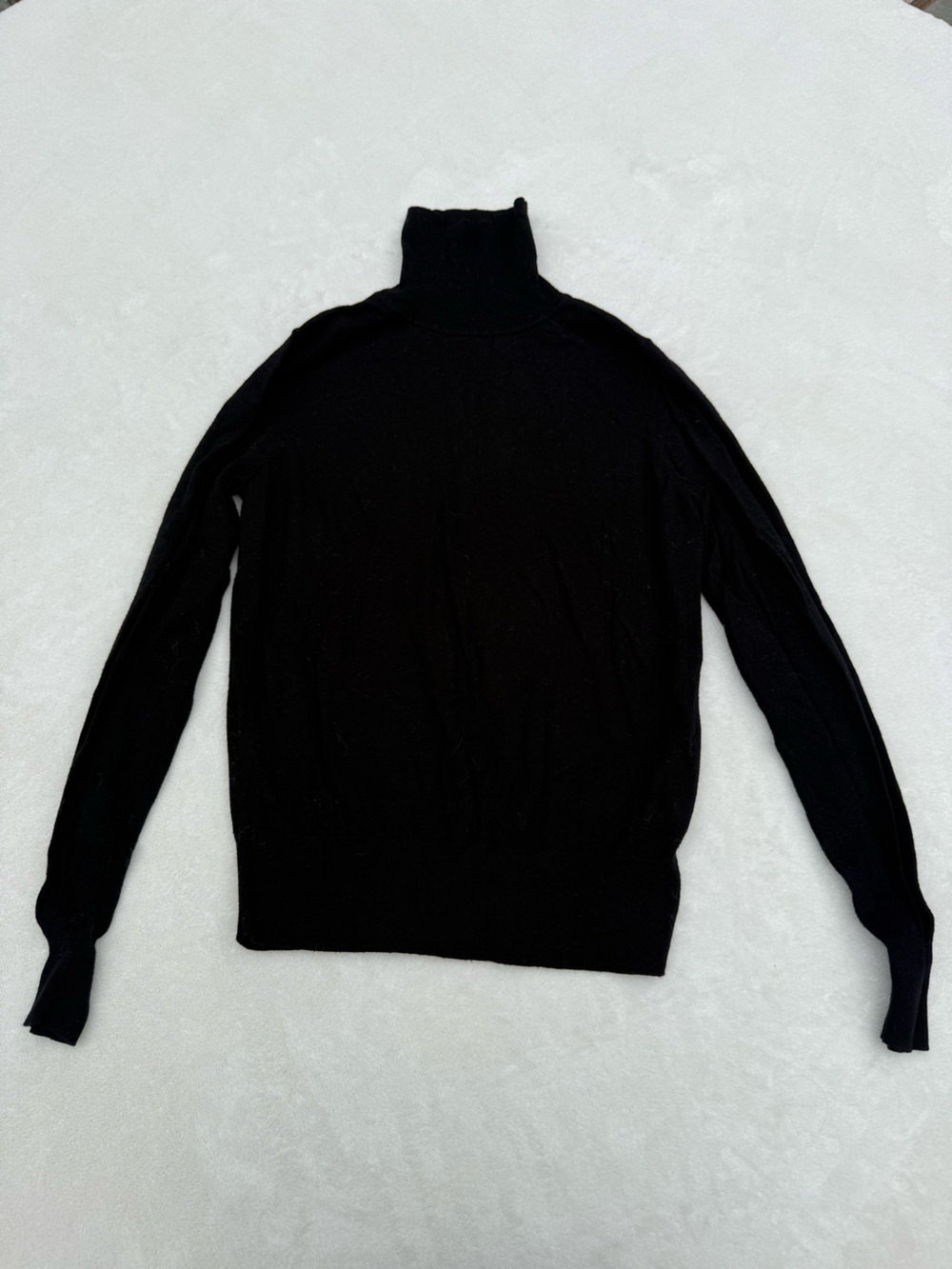 Classic Black Women's Sweater - AYR